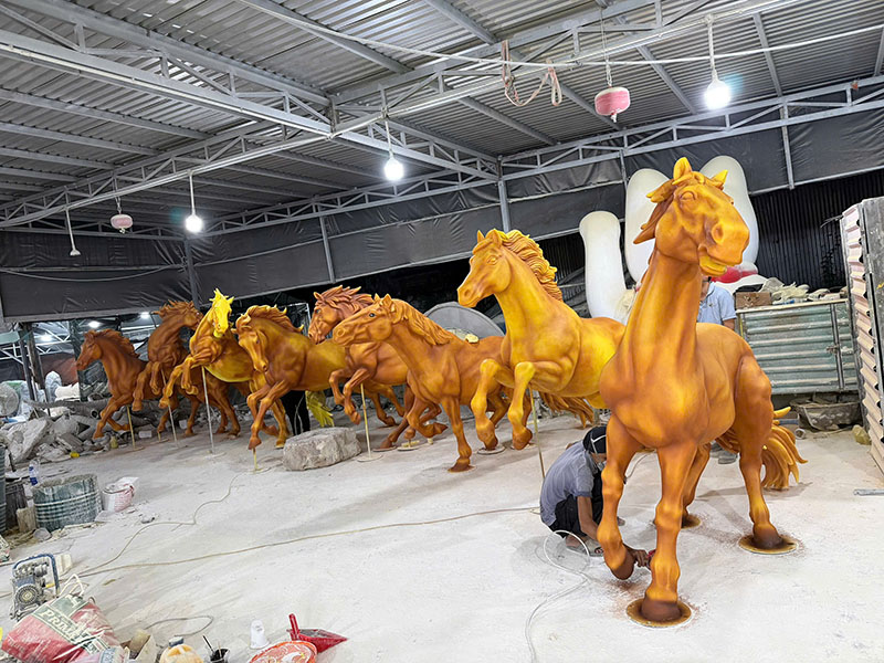 Phù điêu mút xốp linh vật Tết 