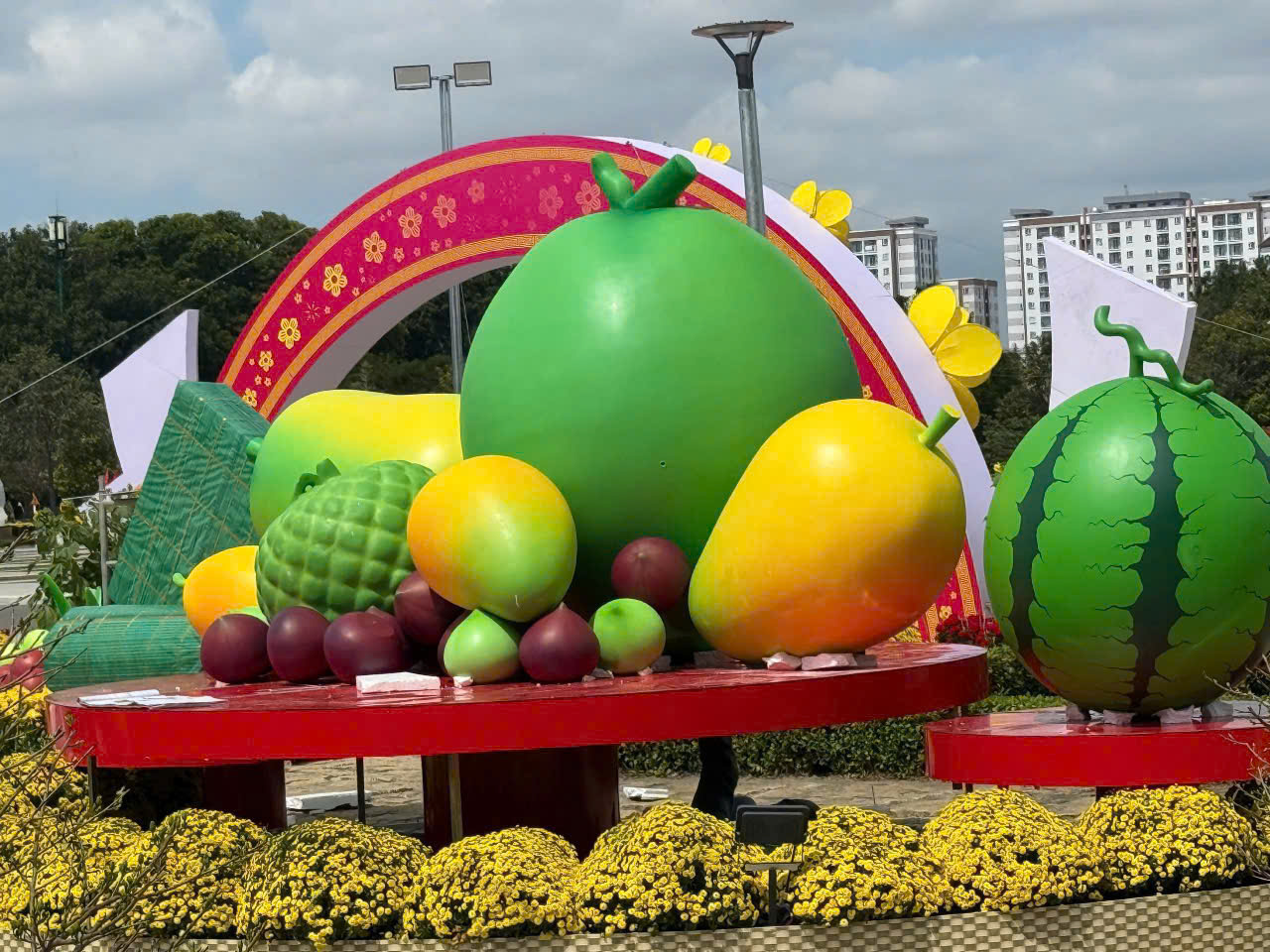 mô hình trái cây mút xốp khổng lồ