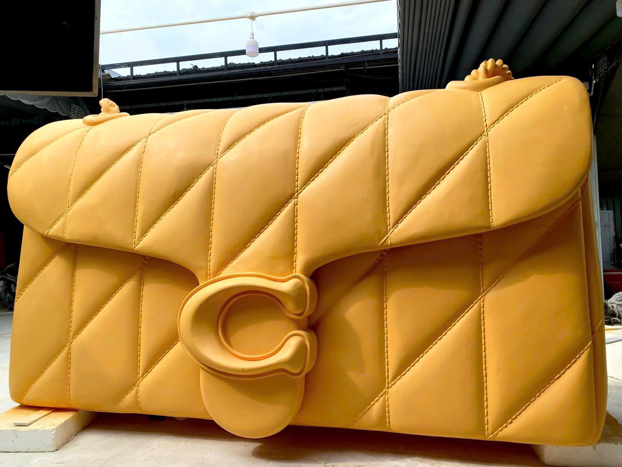 tuong-composite-deco-trung-tam-thuong-mai