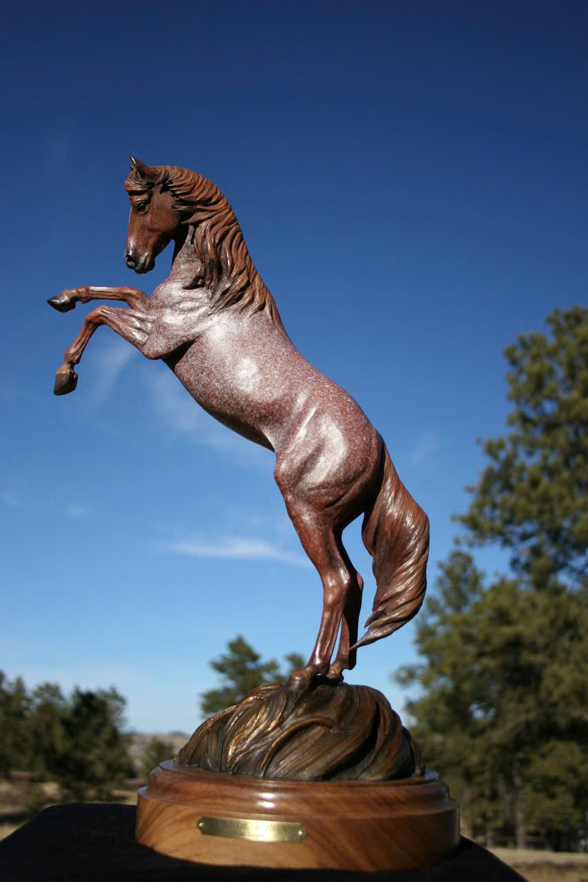 mô hình ngựa phong thủy trang trí sân vườn