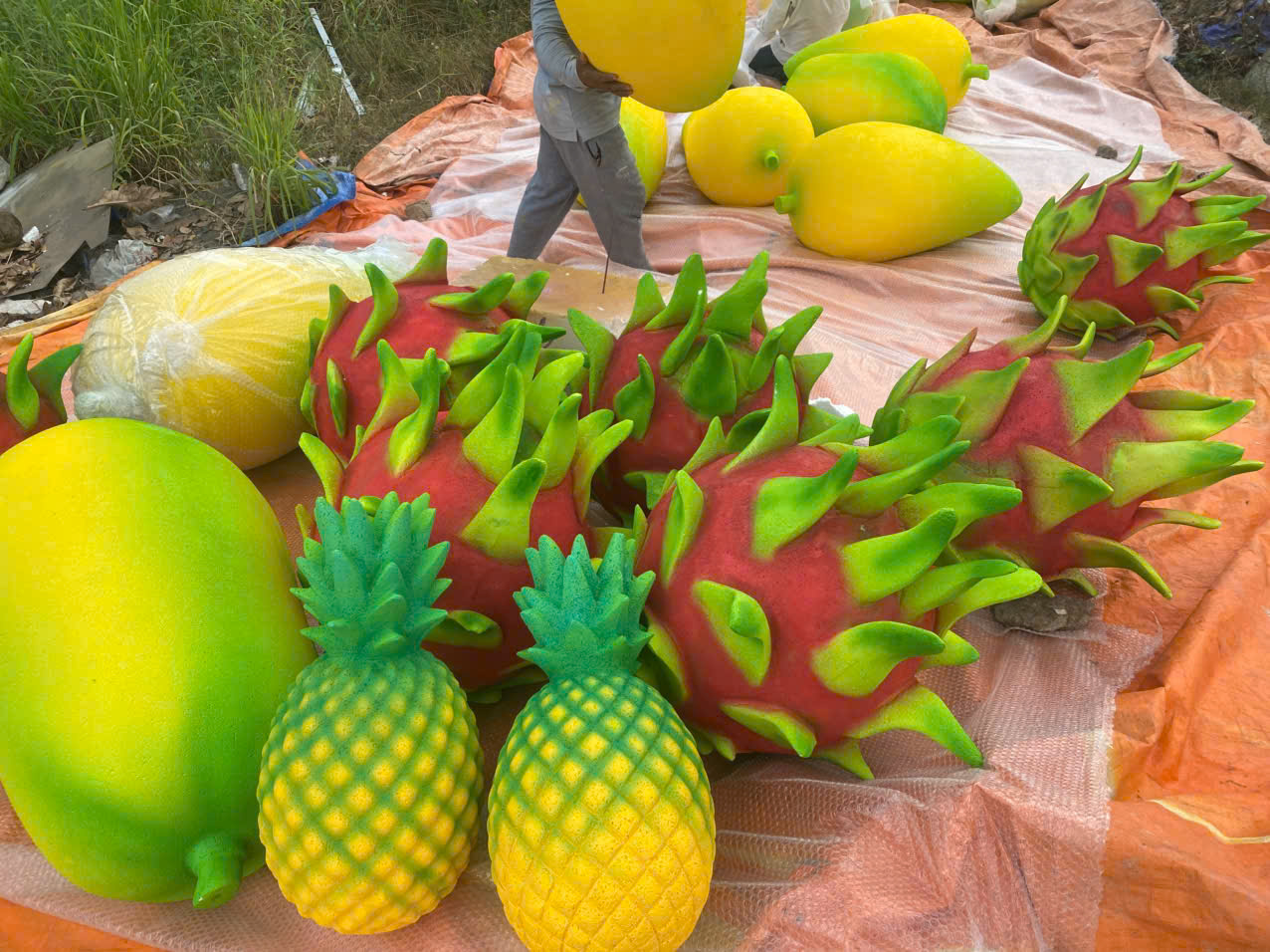 mô hình mút xốp trái cây khổng lồ