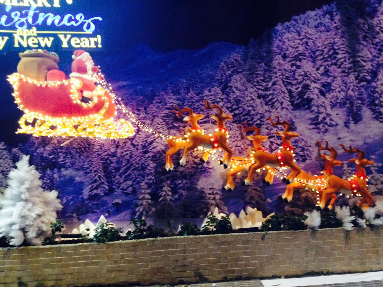 mo-hinh-mut-xop-trang-tri-noel