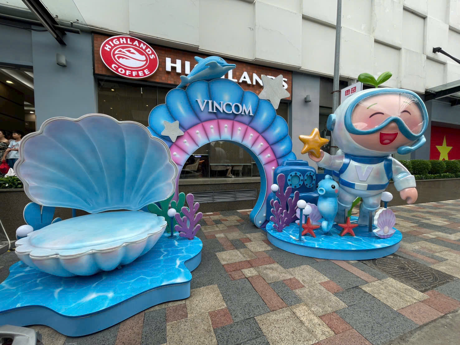 lam-mo-hinh-mut-xop-theo-thiet-ke-rieng