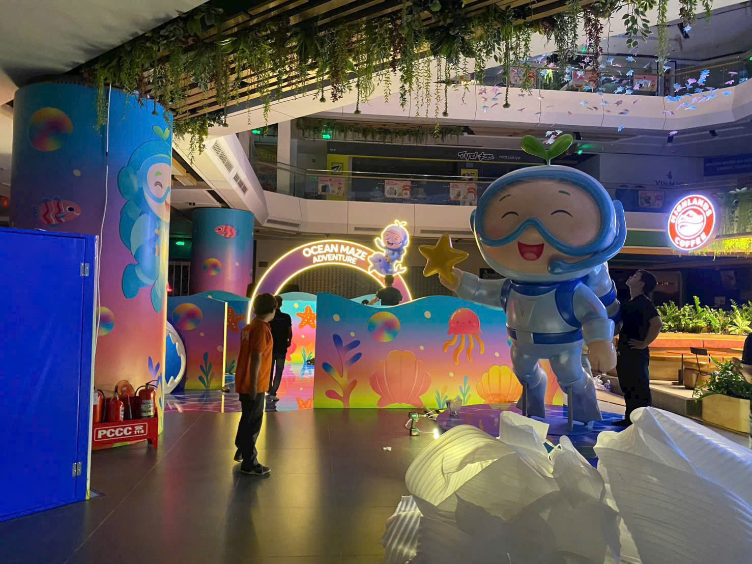 lam-mo-hinh-mut-xop-theo-thiet-ke-rieng